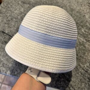 Janie and Jack straw bonnet with ribbon